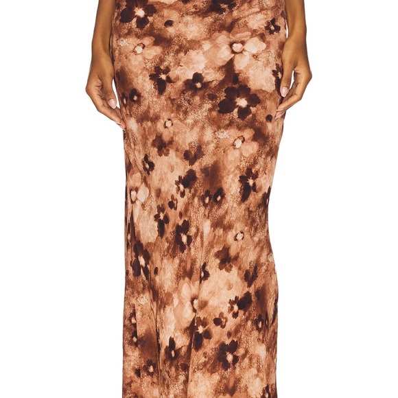 Lioness Chocolate Floral Set - Picture 4 of 4